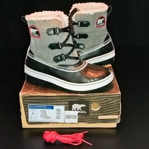 Sorel Houndstooth Tivoli boots